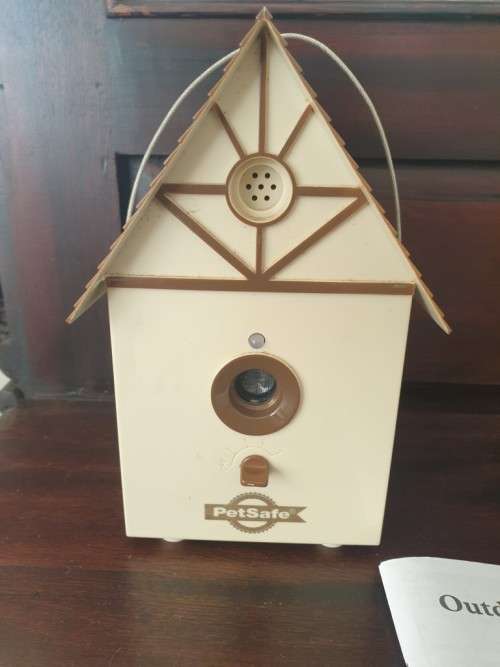 PetSafe Outdoor Bark Control    Prevents dogs from barking unnesasary