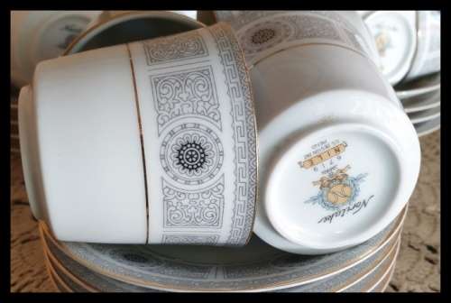 Noritake SET To Clear