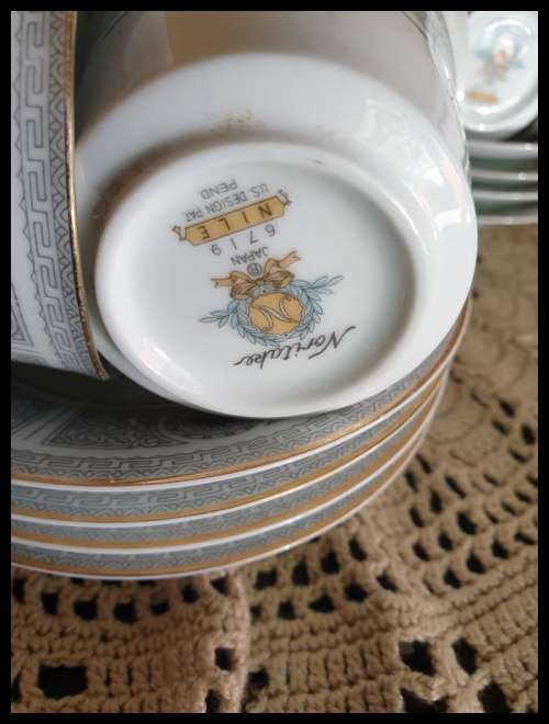 Noritake SET To Clear