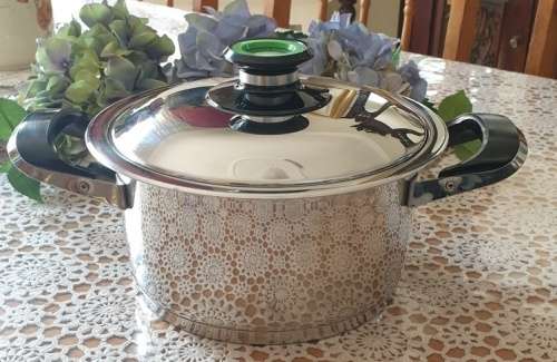 20 CM GOURMET SUPER HIGH AMC Pot (Reduced)