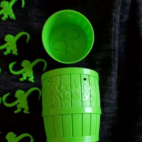 BARREL of MONKEYS with 14 Green Monkeys