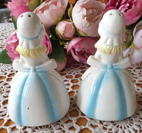 3 VINTAGE SALT SHAKERS