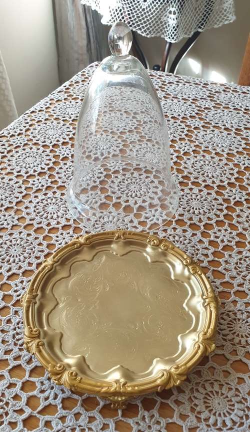 Heavy Metal Tray with Glass Dome