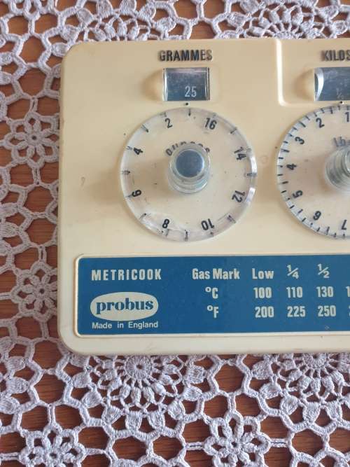 VINTAGE KITCHEN MEASURING PROBUS