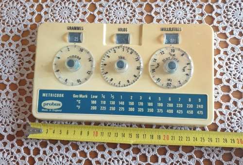 VINTAGE KITCHEN MEASURING PROBUS