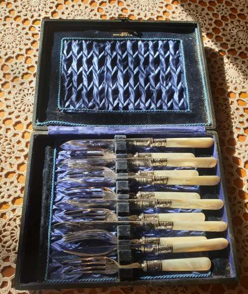 Vintage Plated Fish Set (Damaged please look at photos)
