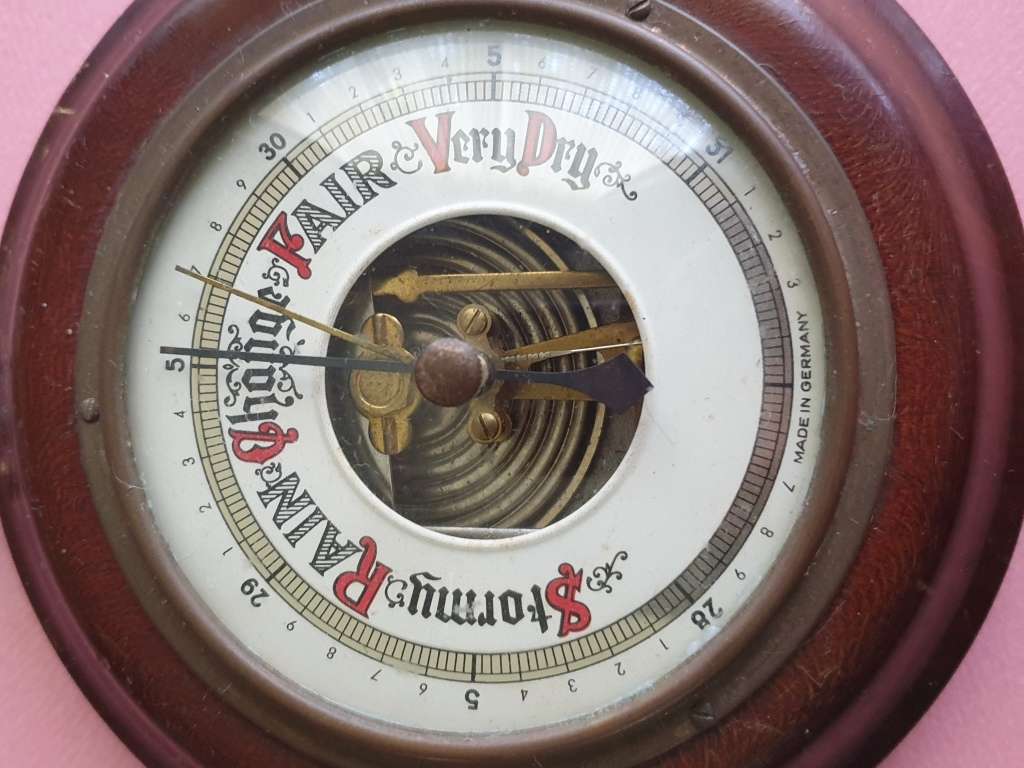 Barometer for Your Collection| DECOR | VINTAGE | BARGAIN!!
