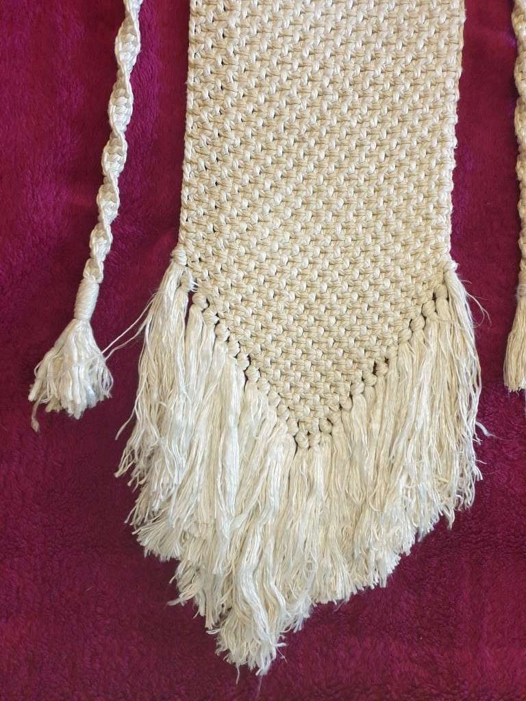 Macramé  | 88 X 39 CM WIDE | VINTAGE | GOOD CONDITION |