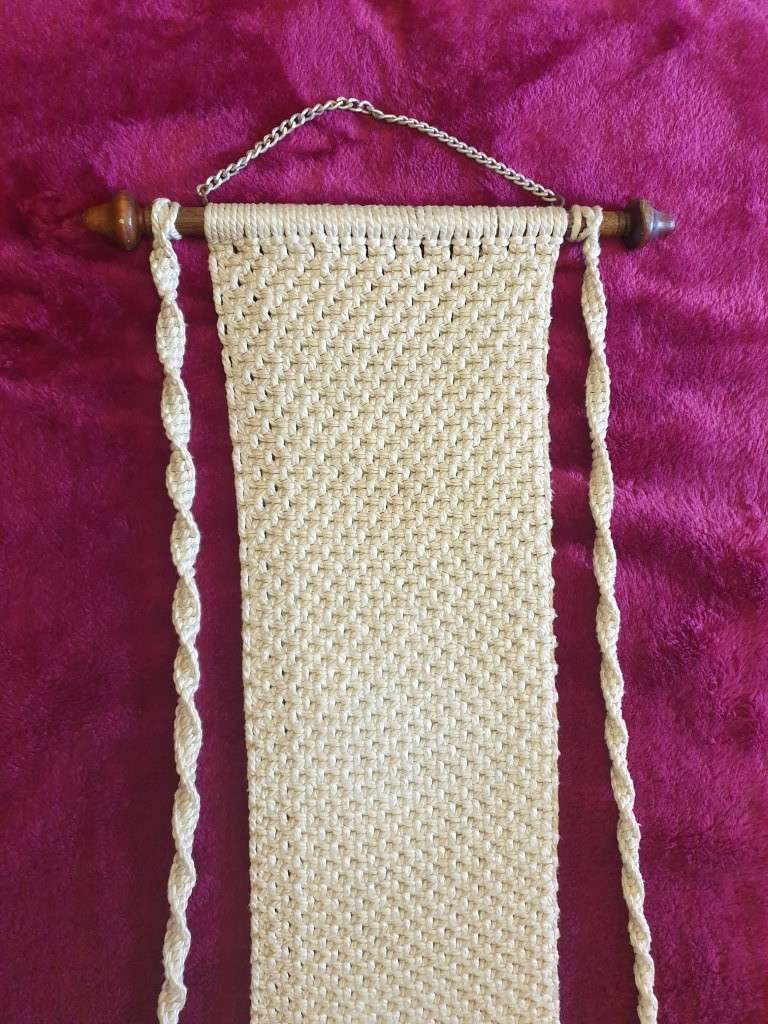 Macramé  | 88 X 39 CM WIDE | VINTAGE | GOOD CONDITION |