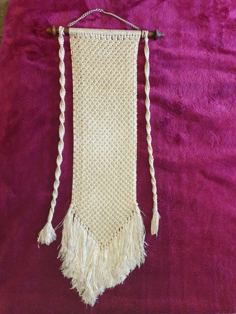 Macramé  | 88 X 39 CM WIDE | VINTAGE | GOOD CONDITION |