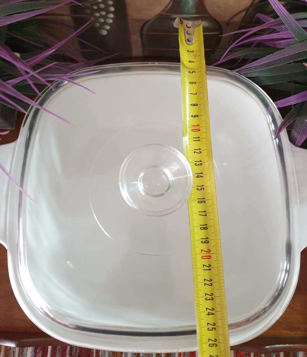 LARGE CORNING WARE BOWL WITH LID | MADE IN THE USA | VERY GOOD CONDITION |