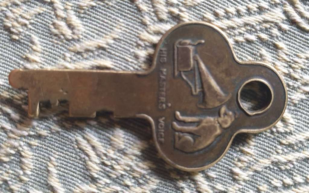 HIS MASTERS VOICE KEY   | Antique Original | RARE FIND |
