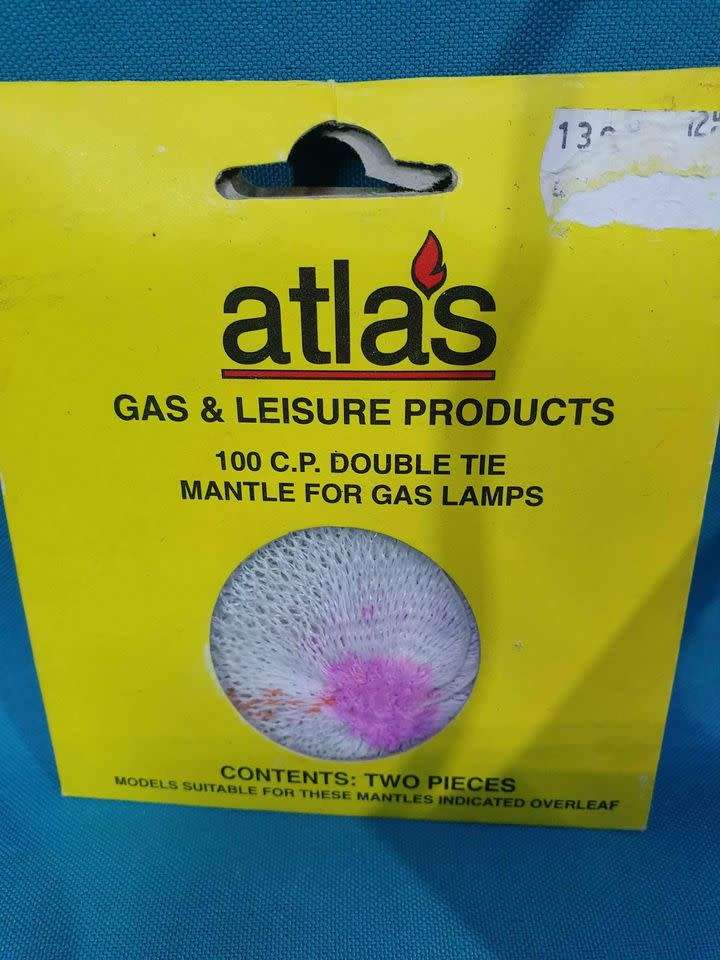 Cadac gas lamp with new mantle