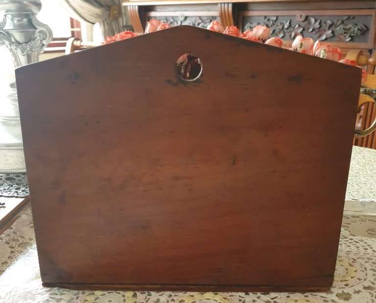 SMALL WOODEN ENVELOPE HOLDER | DECOR |