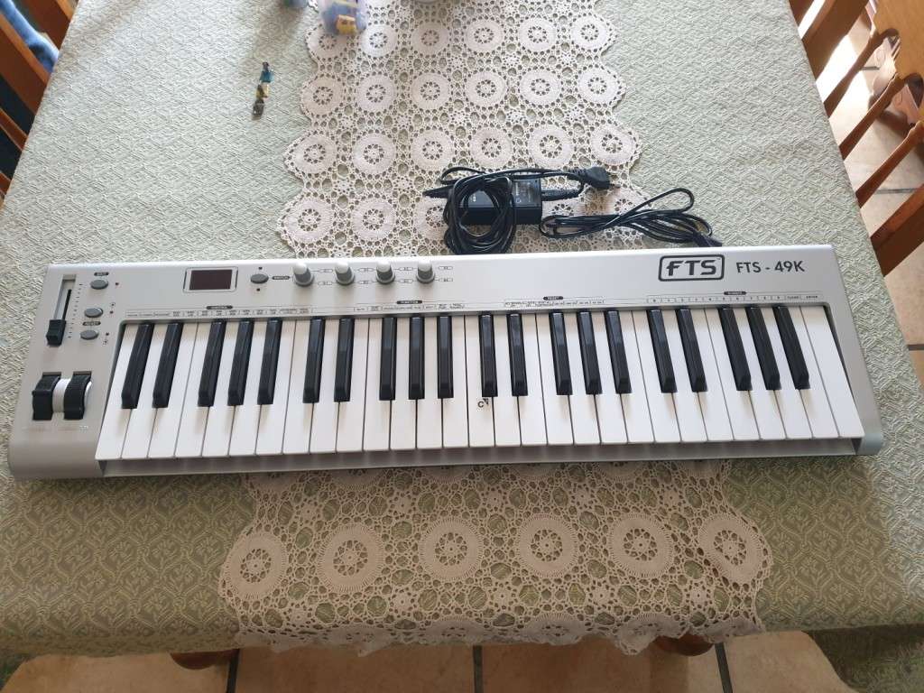 FTS 49K Midi Keyboard