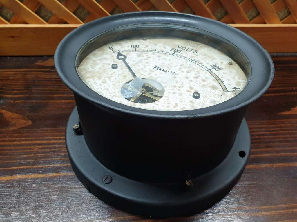 Vintage Ferranti Large Voltmeter - AC 400 Volts