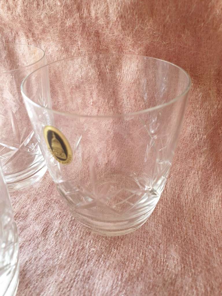 SET OF 5 CRYSTAL GLASSES