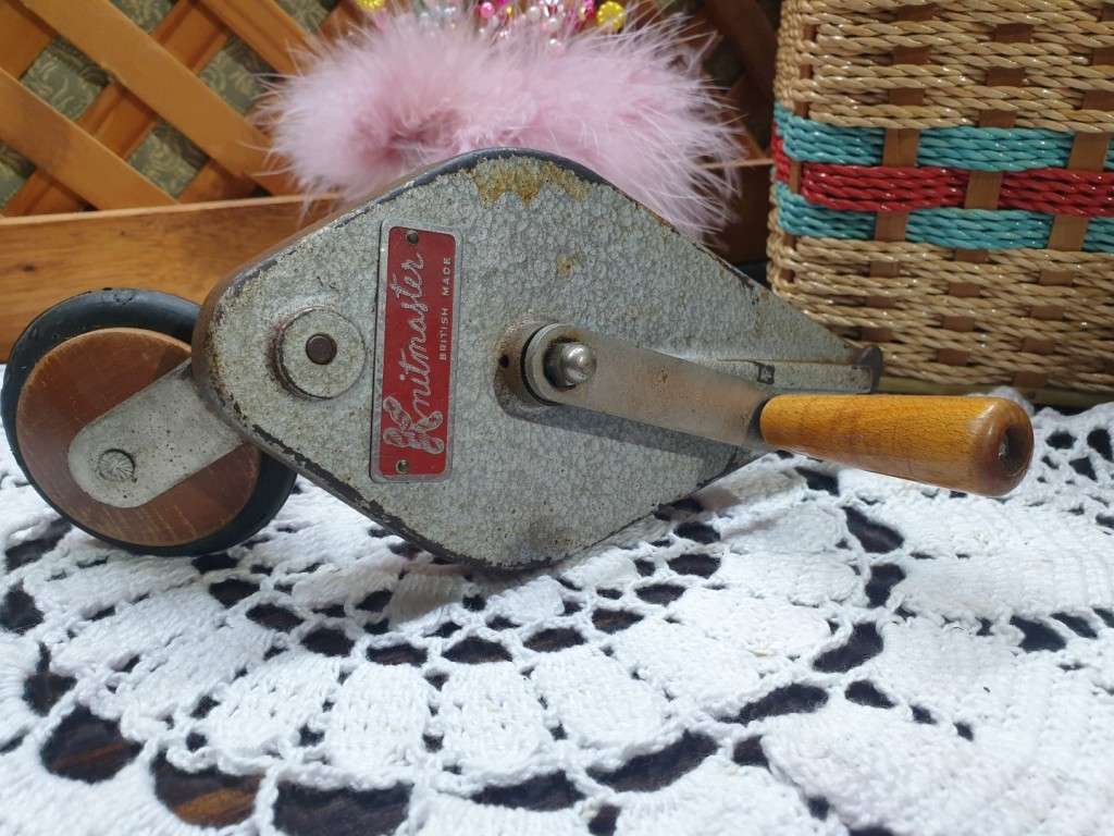 Vintage Knitmaster Automatic