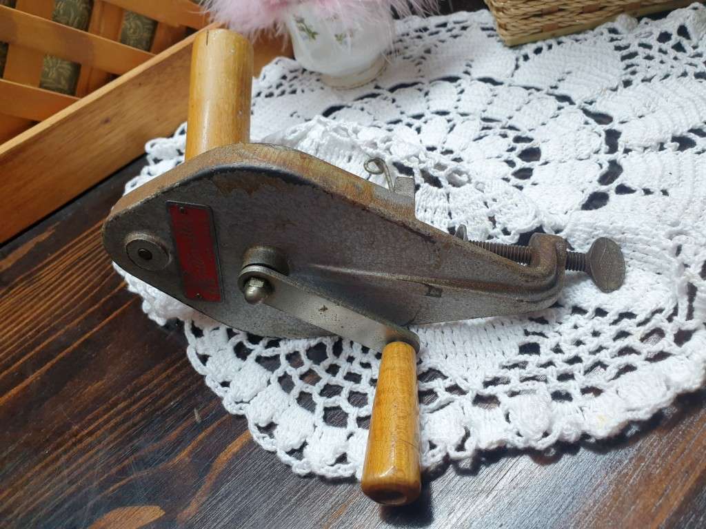 Vintage Knitmaster Automatic