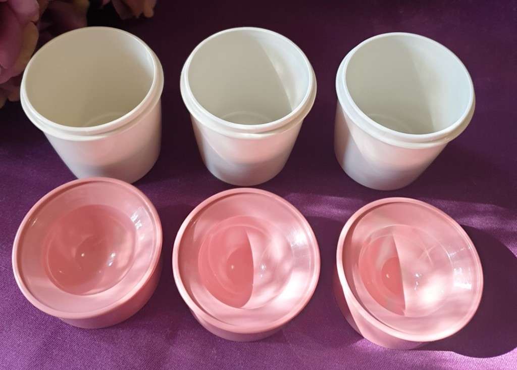 TUPPERWARE VINTAGE EGG CUPS SET OF 3