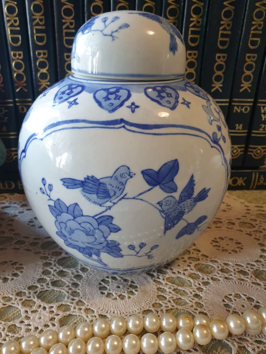 ORIENTAL GINGER JAR | BLUE AND WHITE |