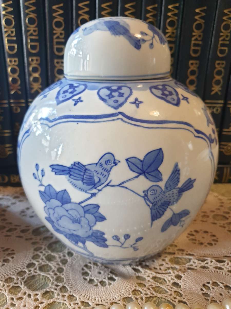 ORIENTAL GINGER JAR | BLUE AND WHITE |