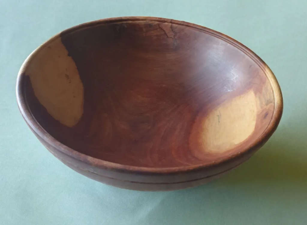 LARGE WOODE BOWL | GREAT CONDITION |