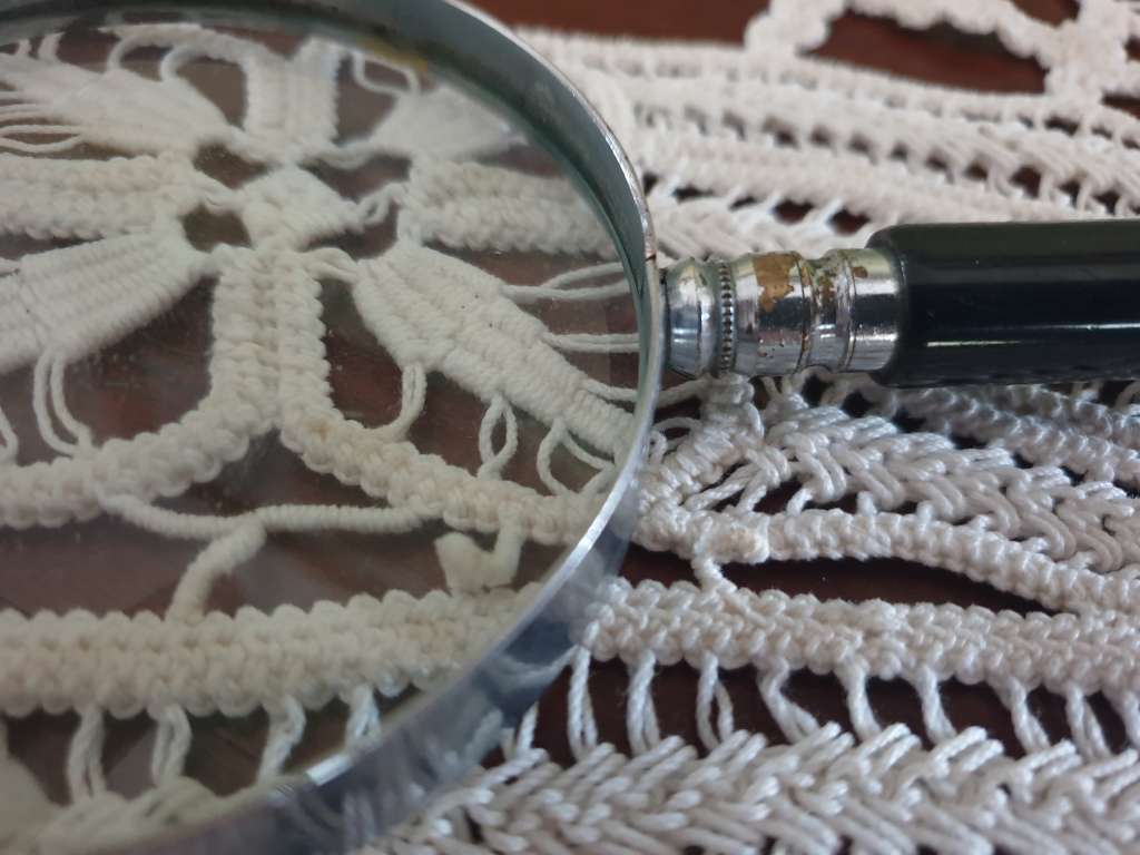 Magnifying Glass | 7.5 X 17 CM |