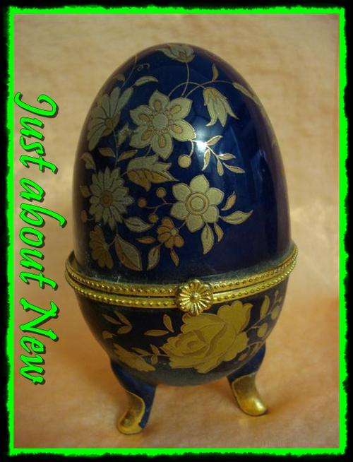 ~~ Beautifull Collectable Trinklet Egg  ~~