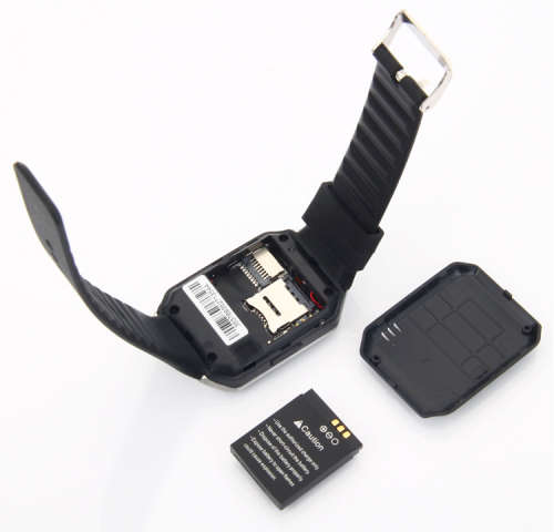 New Bluetooth SMART WATCH and CELL PHONE with SIM CARD slot & CAMERA . CAN MAKE CALLS. HAS WHATSAPP