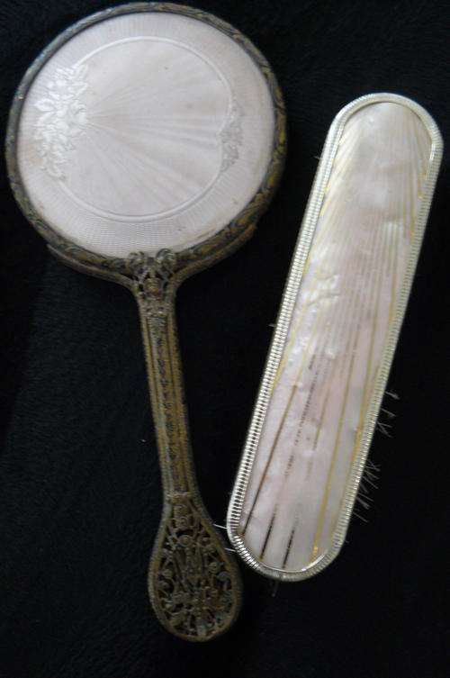 ART DECO HAND HELD MIRROR VERY PRETTY AND BRUSH