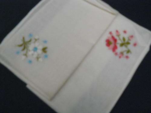 EMBROIDERED COTTON HANKIES SET OF 2