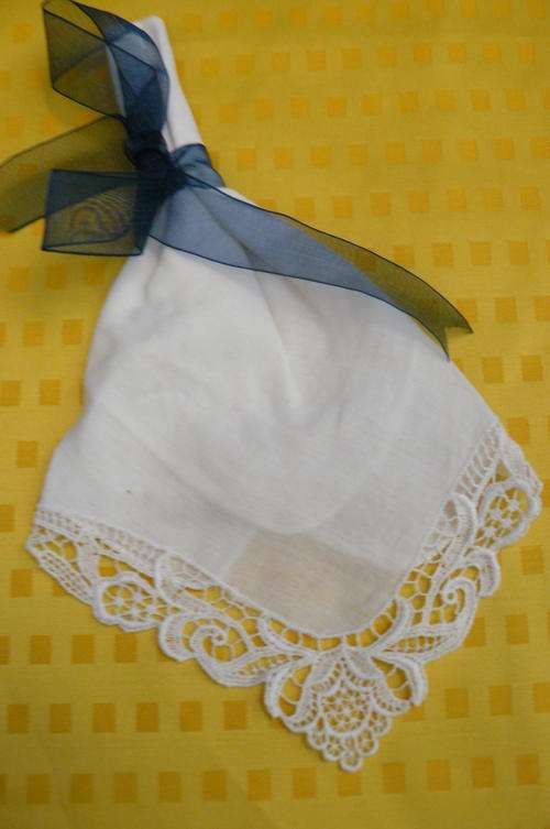 VINTAGE COTTON HANKIE
