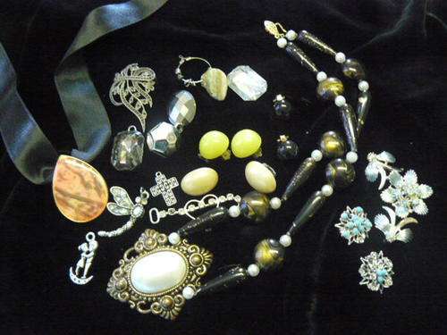 MIXE LOT OF ALL SORTS SOME NEED TO BE FIXED