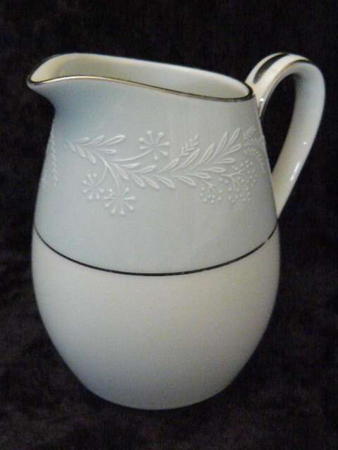 NORITAKE LAUREATE MILK JUG