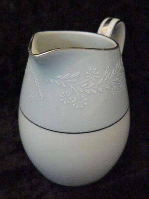 NORITAKE LAUREATE MILK JUG