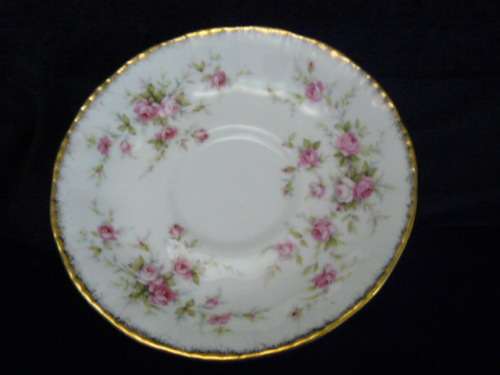 PARAGON SAUCER LOVELY