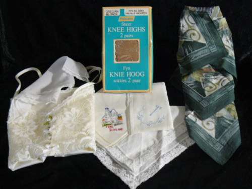 VINTAGE GOODIES FOR THE LADY