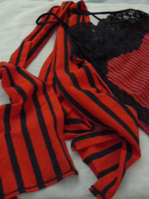 MIXED LOT VINTAGE LIKE