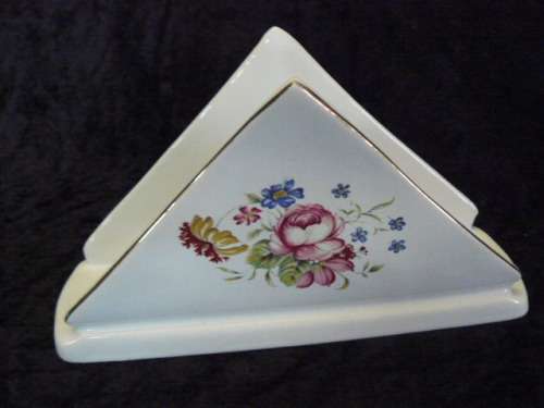 PORCELAIN HAND DECORATED SERVIETTE HOLDER