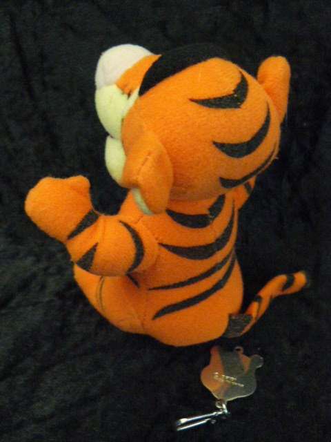 TIGGER RATTLE AND FREE GIFT