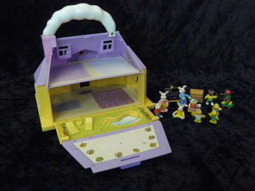 BLUE BOX MINIATURE FOLD OPEN DOLL HOUSE WITH 12 ACCESSORIES AND EXTRAS!!!!!!
