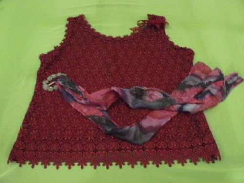 LACEY VINTAGE-LIKE TOP WITH SASH AND BUCKLE