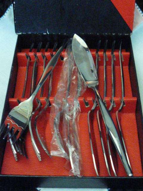 BOXED FISH KNIFES AND FORKS SET OF 6 EACH