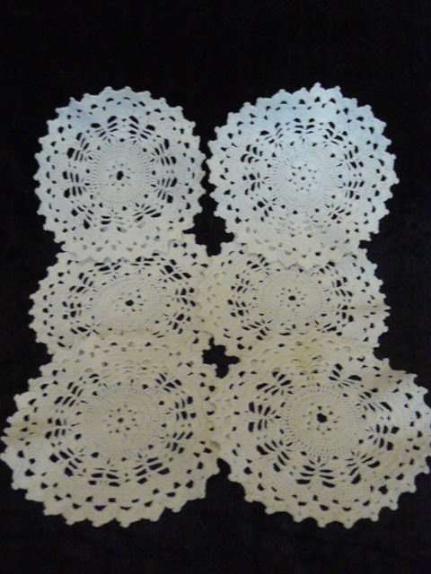 SET OF 6 X VINTAGE COTTON CROCHETED DOILIES 16 CM