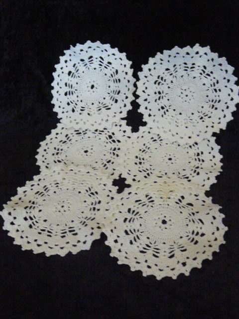 SET OF 6 X VINTAGE COTTON CROCHETED DOILIES 16 CM