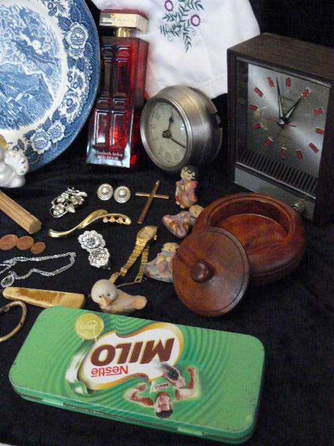 VINTAGE LOT - NOT JUST JUNK PLEASE HAVE A CLOSER LOOK, INTERESTING, COLLECTABLE, RESALE? LOT !@!@!@!