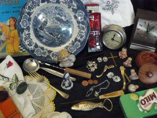 VINTAGE LOT - NOT JUST JUNK PLEASE HAVE A CLOSER LOOK, INTERESTING, COLLECTABLE, RESALE? LOT !@!@!@!