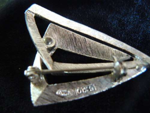 VINTAGE MARCAZITE BROOCH