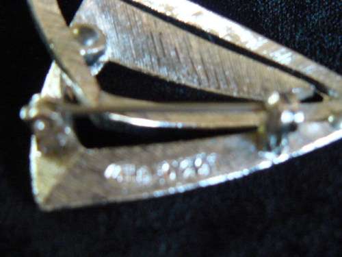 VINTAGE MARCAZITE BROOCH